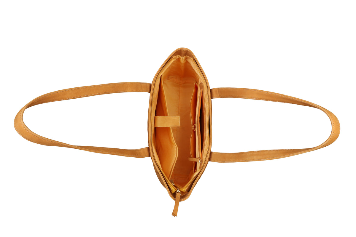 Daniela Shoulder Bag - Tan