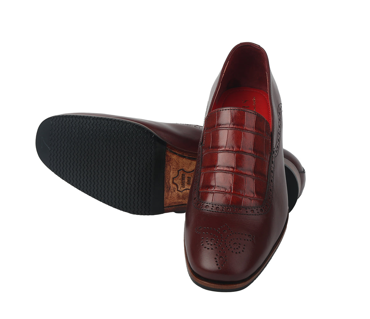 Loafer in Croco Print Leather - Wine